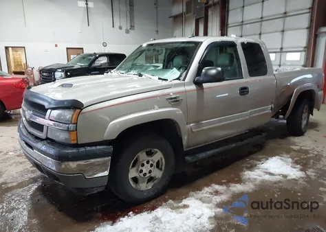 2005 Chevrolet Silverado 1500 Z71 z USA, uszkodzony, nr VIN 1GCEK19B25E247752